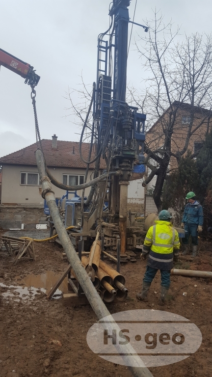 Jinačovice - vrtaná studna, hl. 60 m, duplexové vrtání v nesoudržných sedimentech