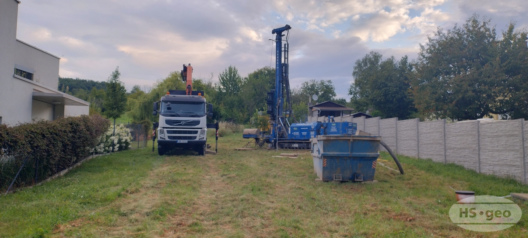 Brno-Komín - vrtaná studna hl. 40 m, vrty pro tepelné čerpadlo - 2 x 90 m